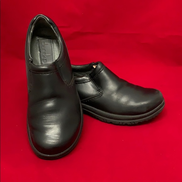 dansko wynn shoes